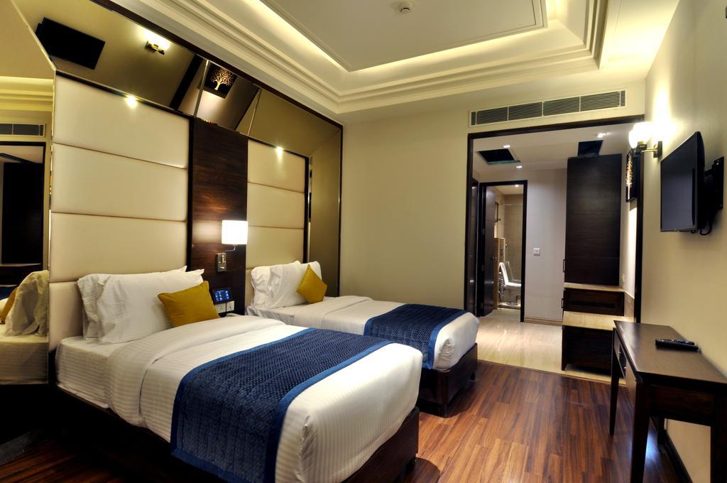 The Cove Hotel Panchkula Habitación foto